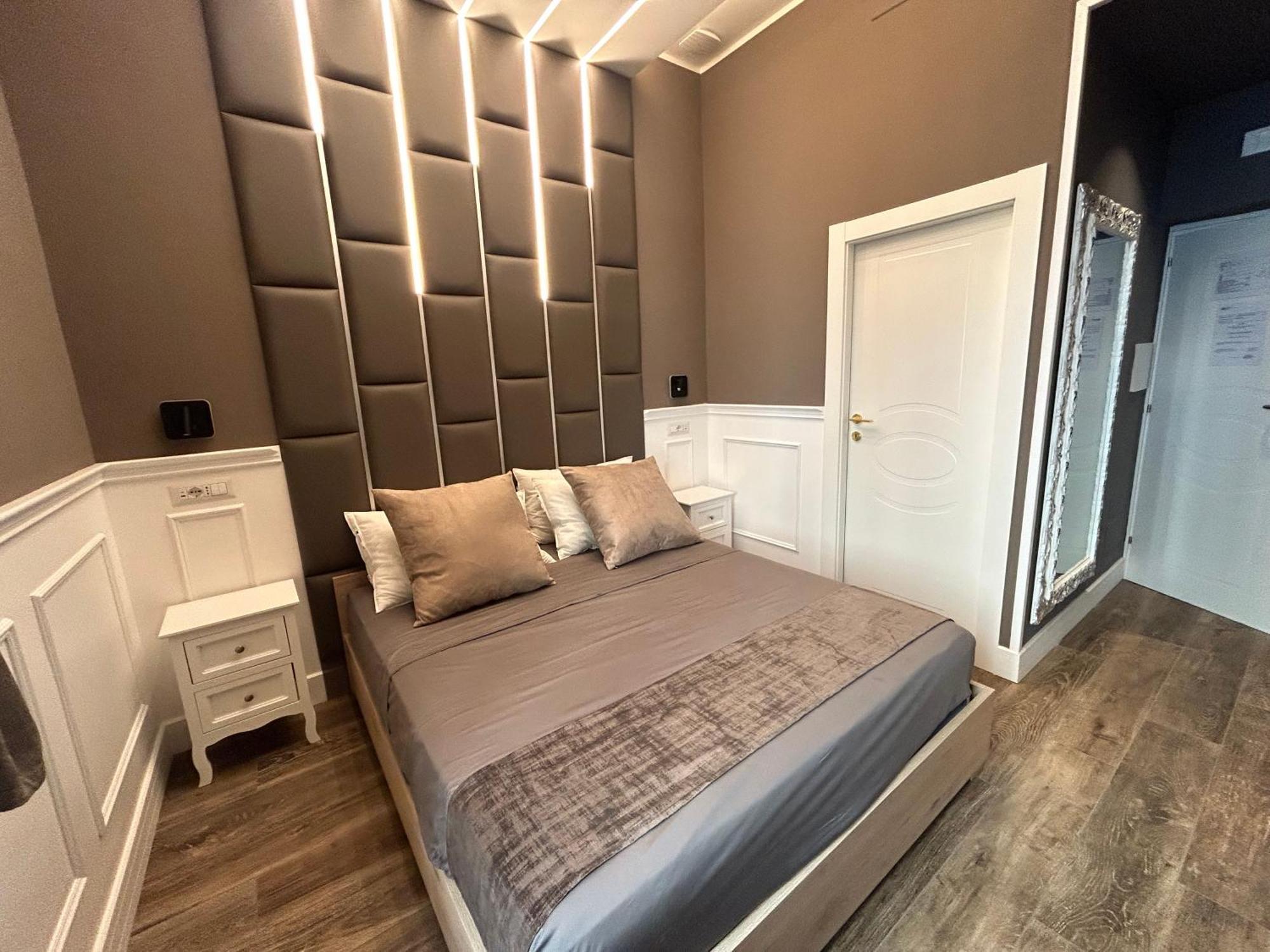 Lary'S Rooms - Vaticano Rome Bagian luar foto